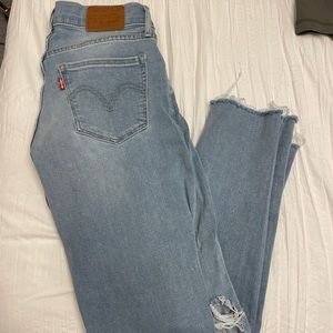 Levi’s Curvy Straight Jeans